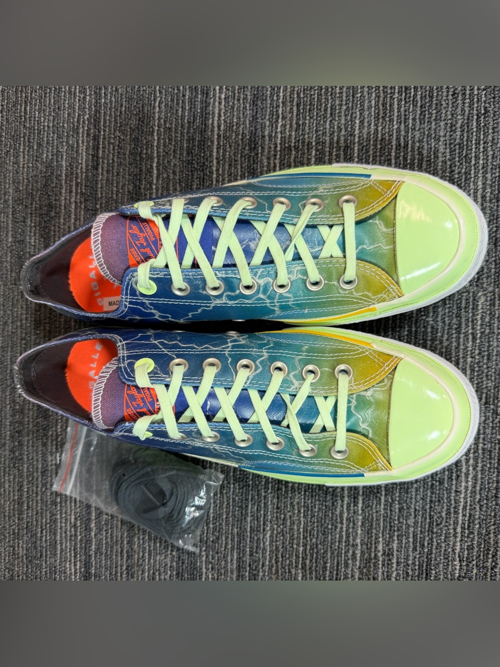 Converse Pigalle x Chuck 70 low ‘Lightning Storm’ Unisex Men’s 9.5 Women’s 11.5 - Picture 2 of 11